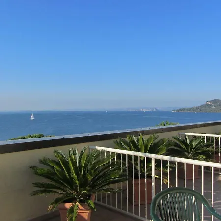 Hotel Roma 3*