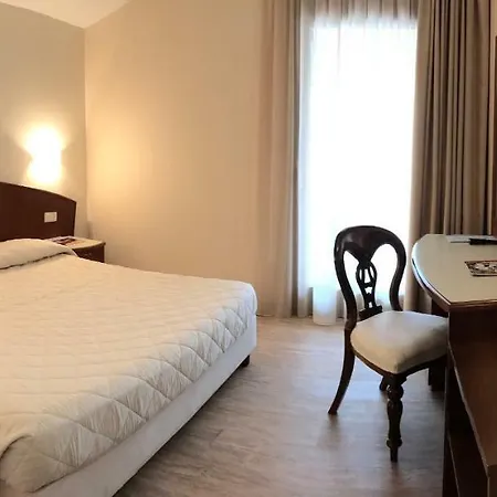 Roma Hotel