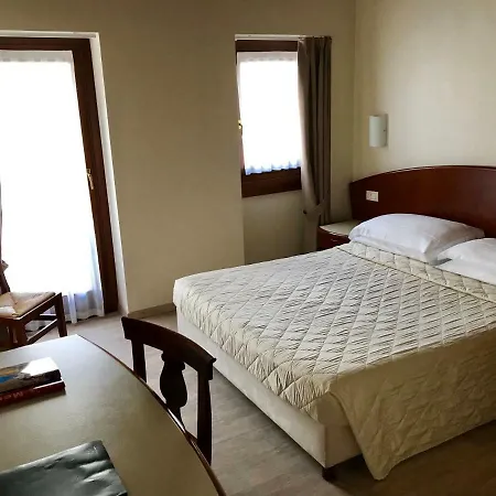 Roma Hotel